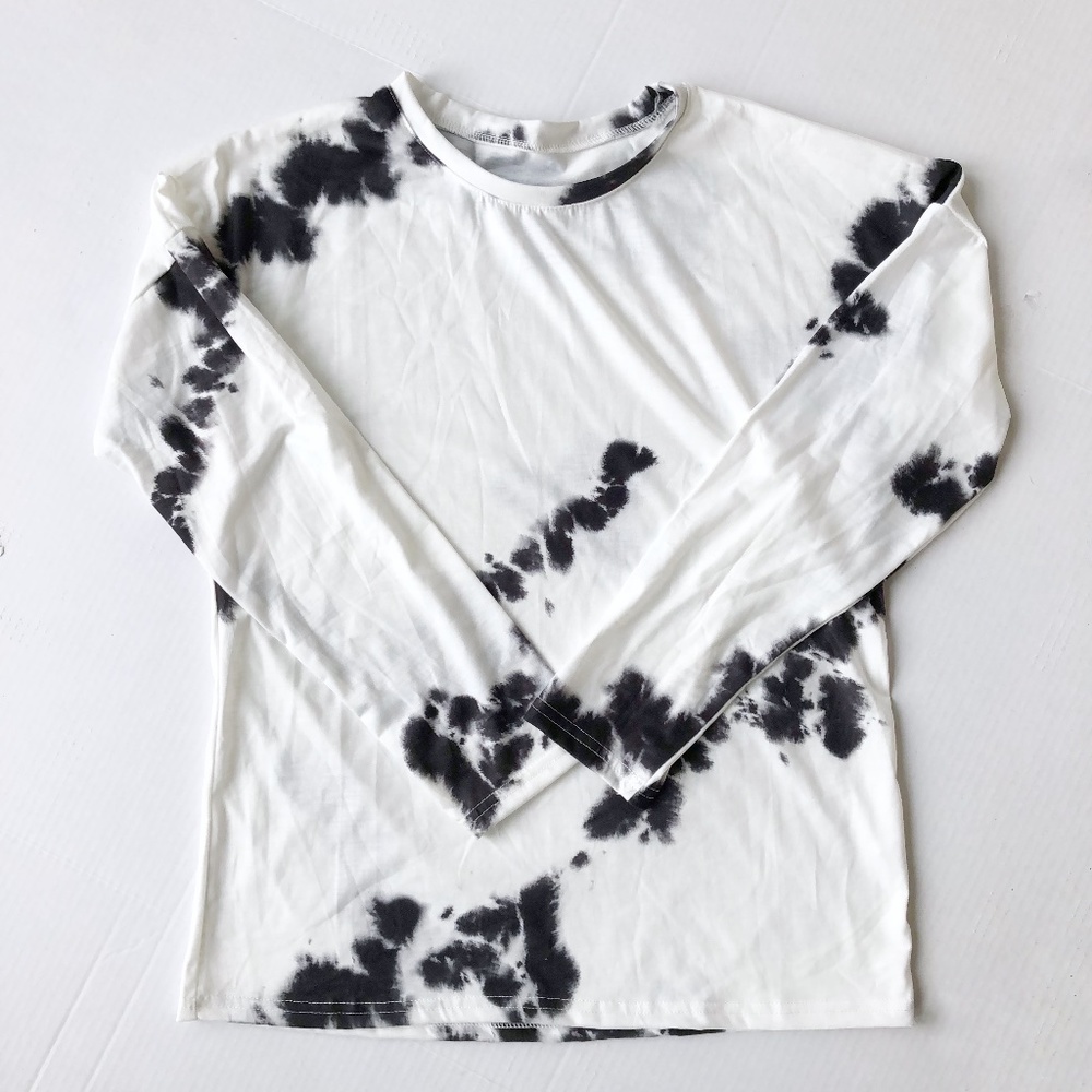 Tie-Dye Long Sleeve T-Shirt Size medium